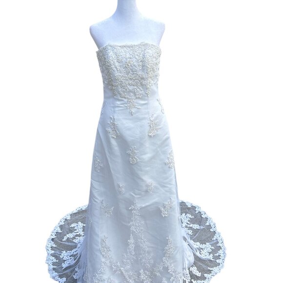 MichaelAngelo Bridal Gown - Picture 2 of 11